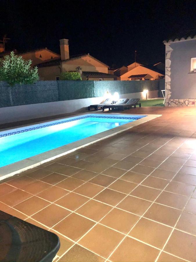 L' EscalaCasa En L Escala Con Piscina Y Wifi Free别墅 外观 照片