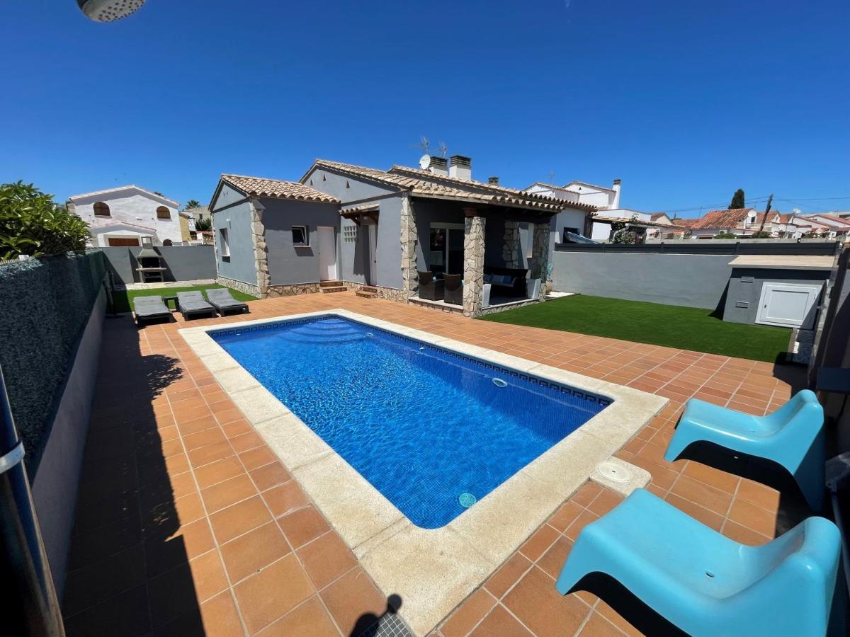 L' EscalaCasa En L Escala Con Piscina Y Wifi Free别墅 外观 照片