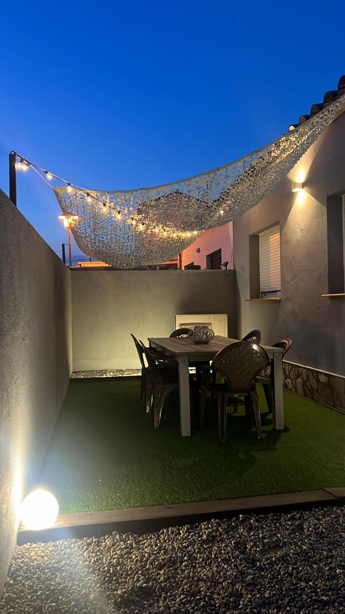 L' EscalaCasa En L Escala Con Piscina Y Wifi Free别墅 外观 照片